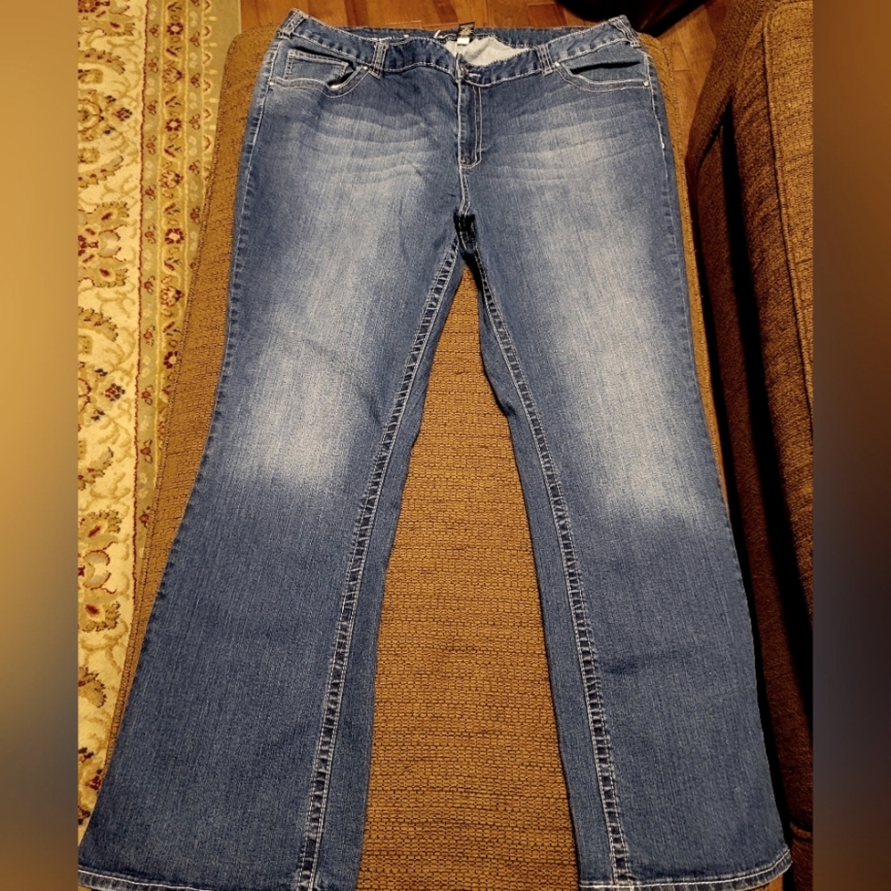 Lane Bryant Slim Boot Genius Fit Jeans Size 26W